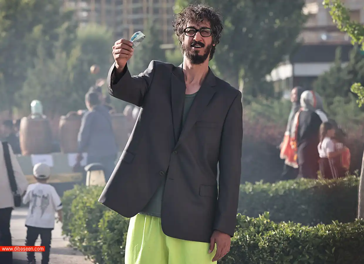 شخصیت پردازی مرد عینکی